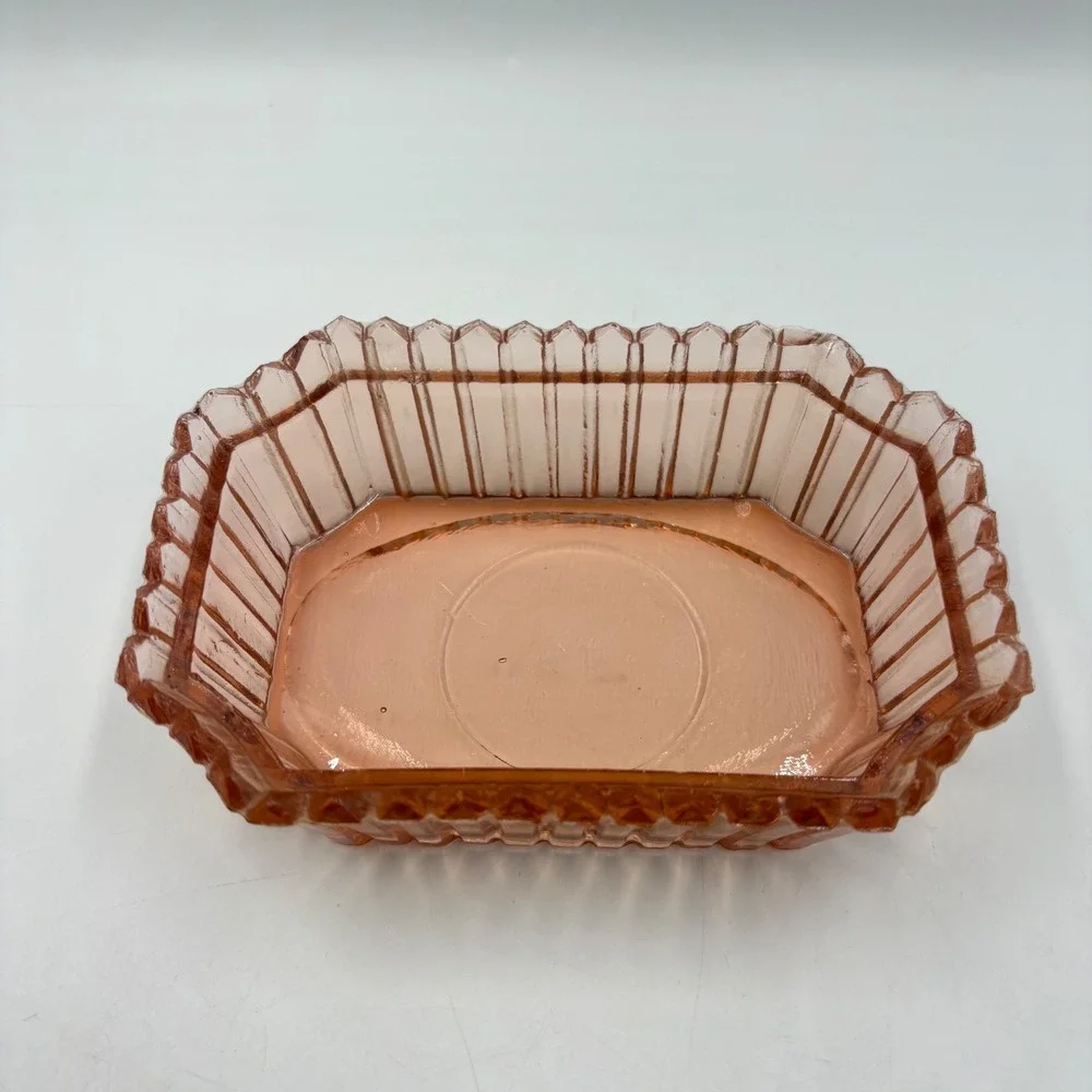 Vintage Rabbit on Nest Trinket Dish Pink Glass Small Easter Bunny‎ Box